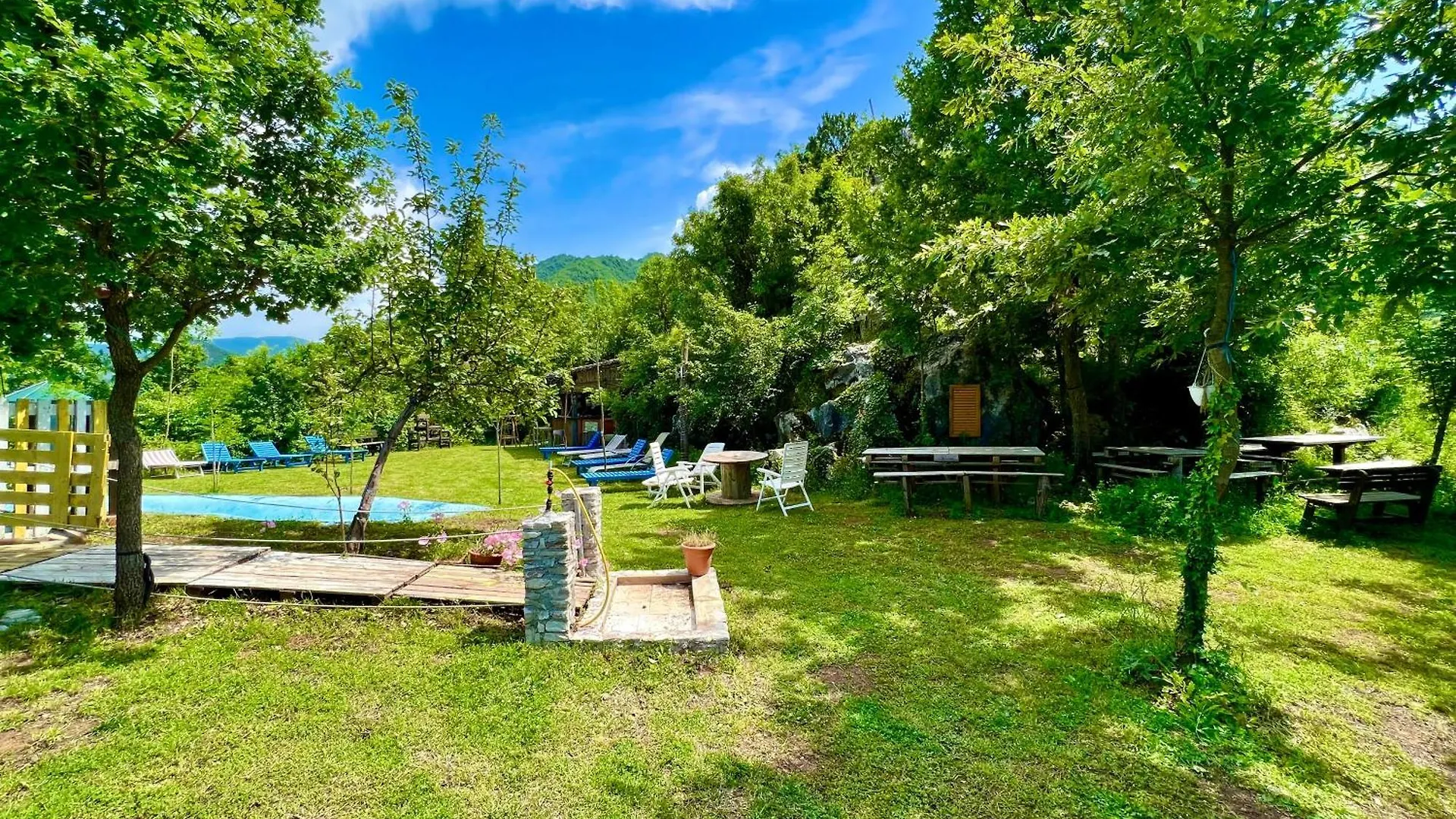 Baven -Toven Naturae Rubik Farm stay