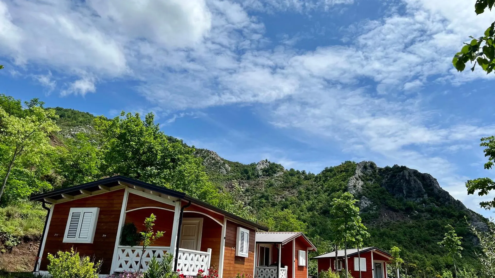 Baven -Toven Naturae Rubik Albanien