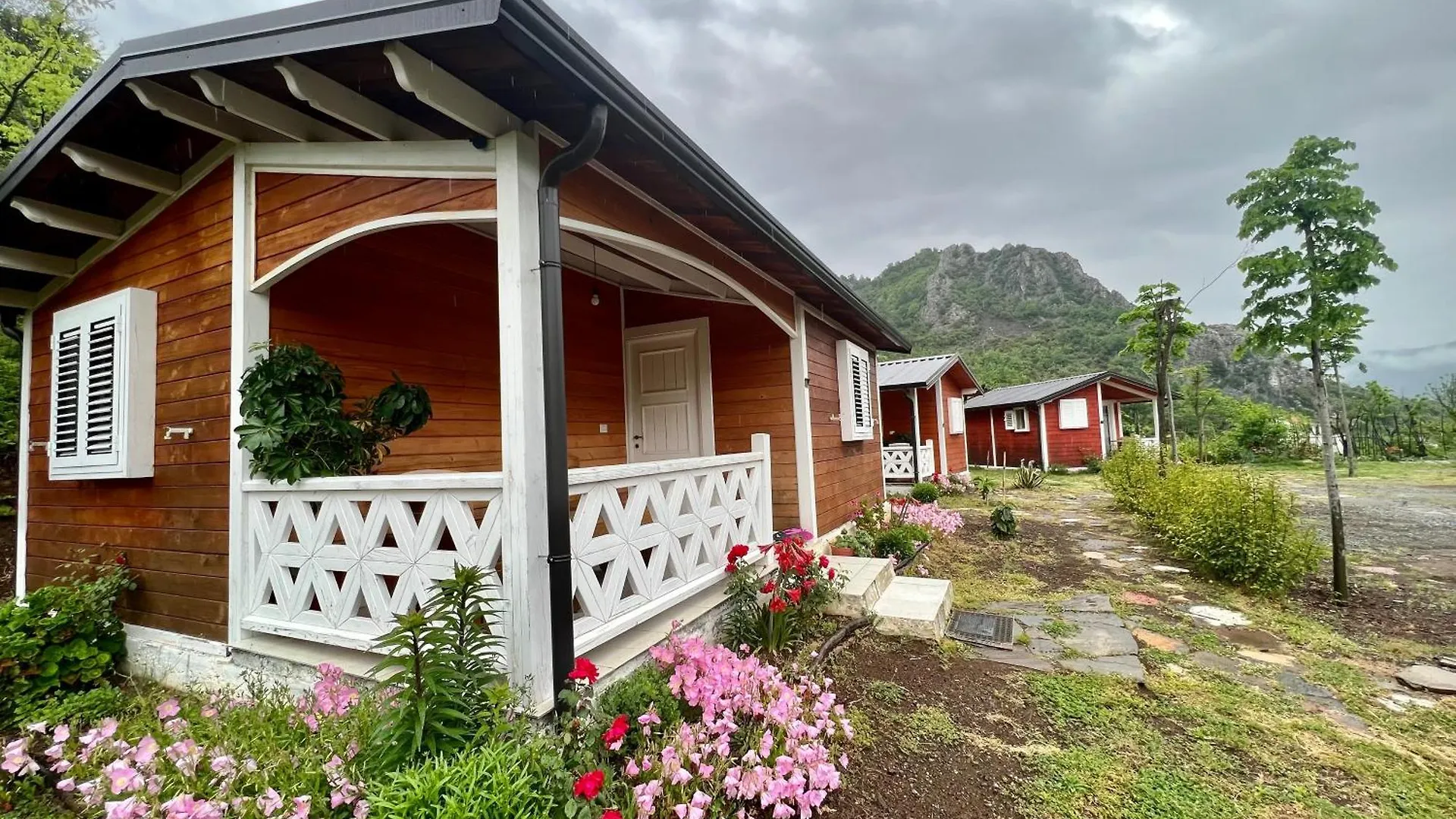 Baven -Toven Naturae Rubik Farm stay