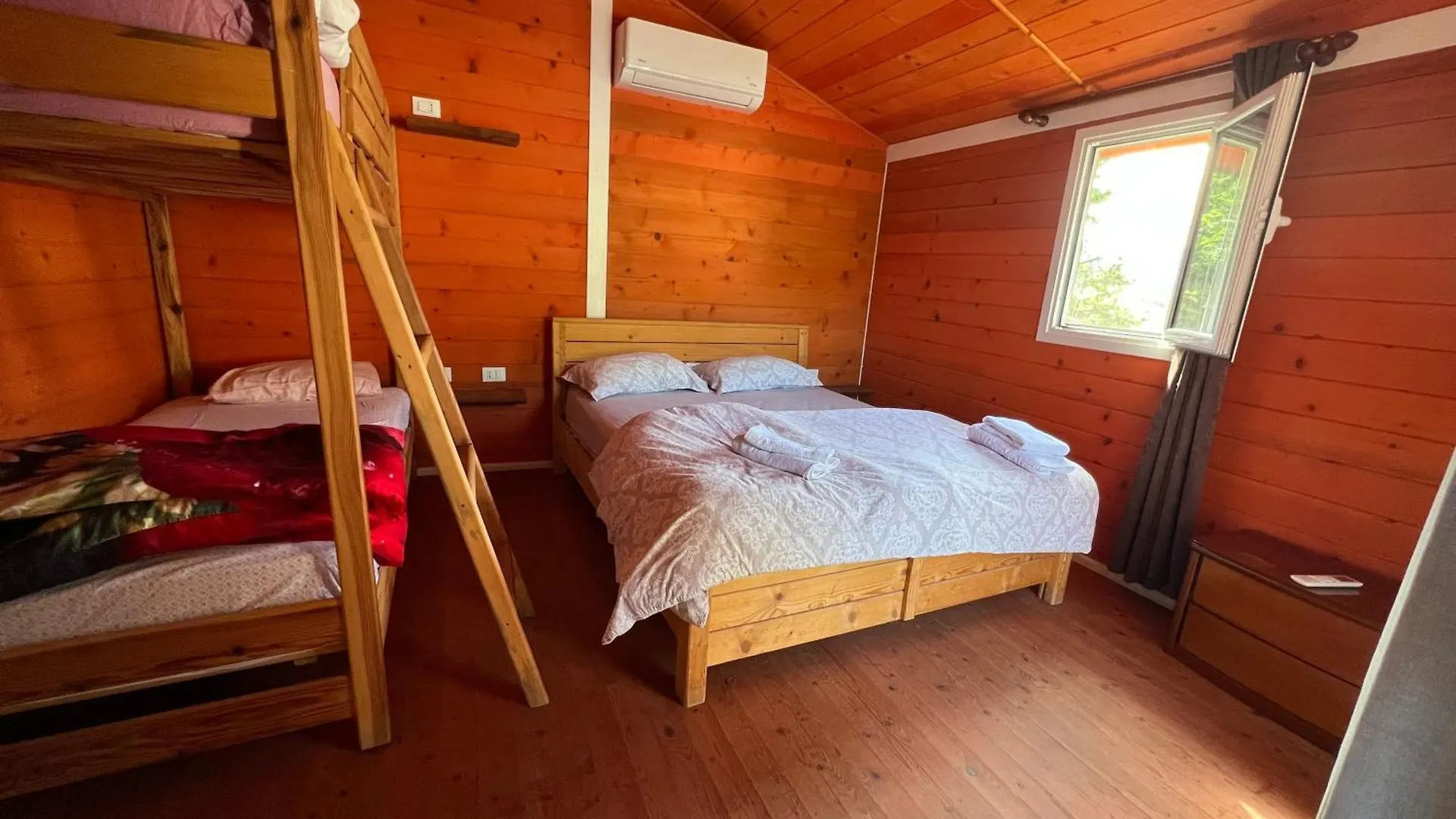 Gospodarstwo agroturystyczne Baven -Toven Naturae Rubik Albania